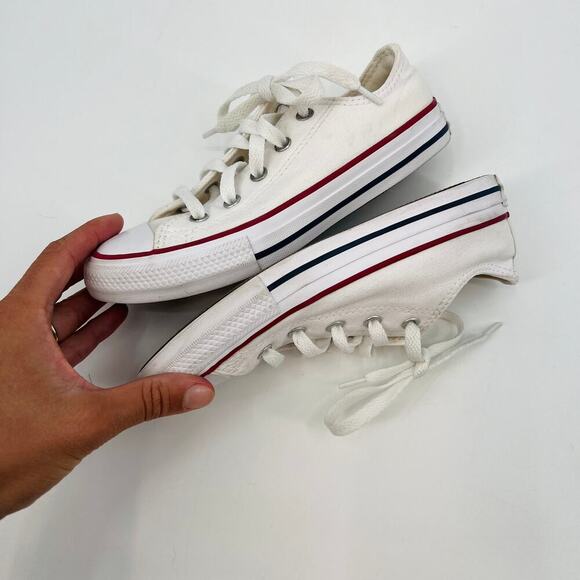 Converse White Lace Up Low Top Chuck Taylor Shoes Kids Size 13.5 - Picture 8 of 8